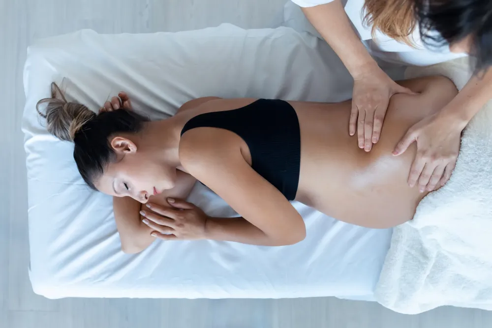Femme enceinte près de Caudéran